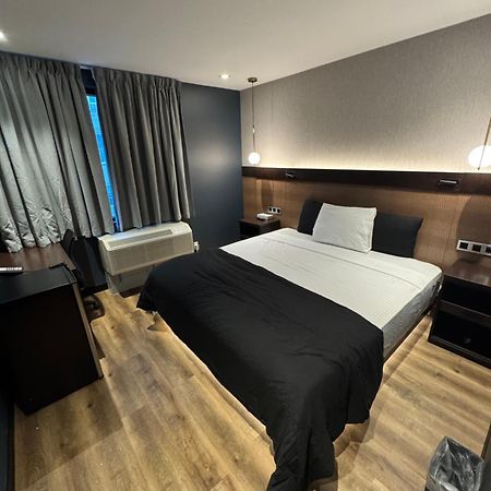 Hotel Mirage Brooklyn New York Exterior photo