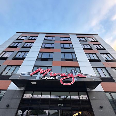 Hotel Mirage Brooklyn New York Exterior photo